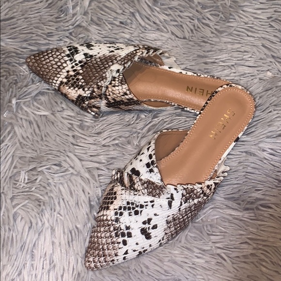 SHEIN Shoes - Faux leather snakeskin slides